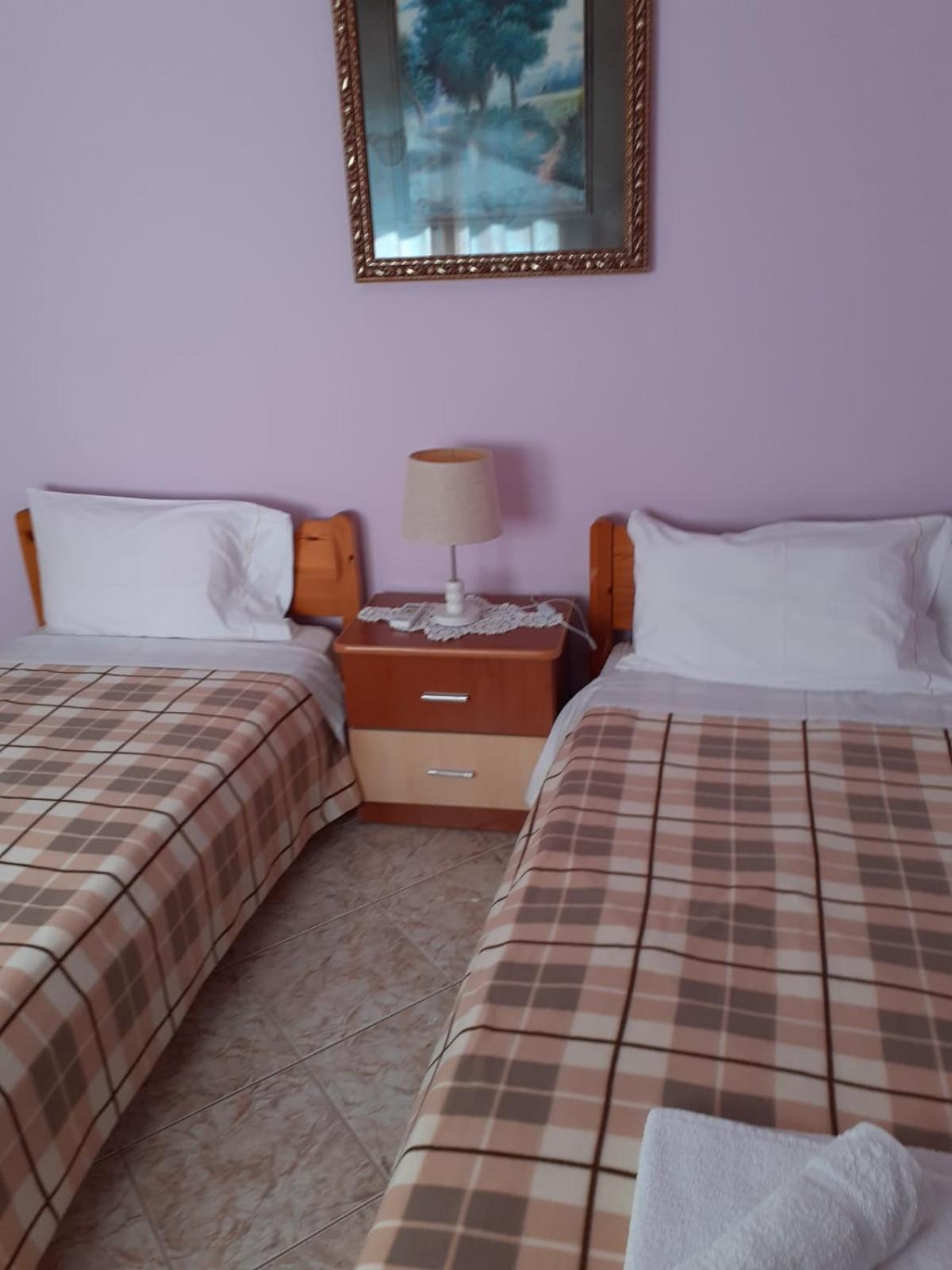 Coral Guesthouse Sarandë Exterior foto