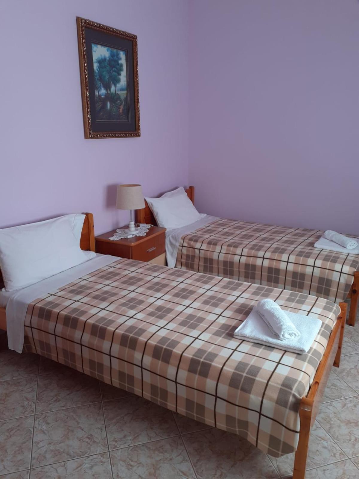 Coral Guesthouse Sarandë Exterior foto