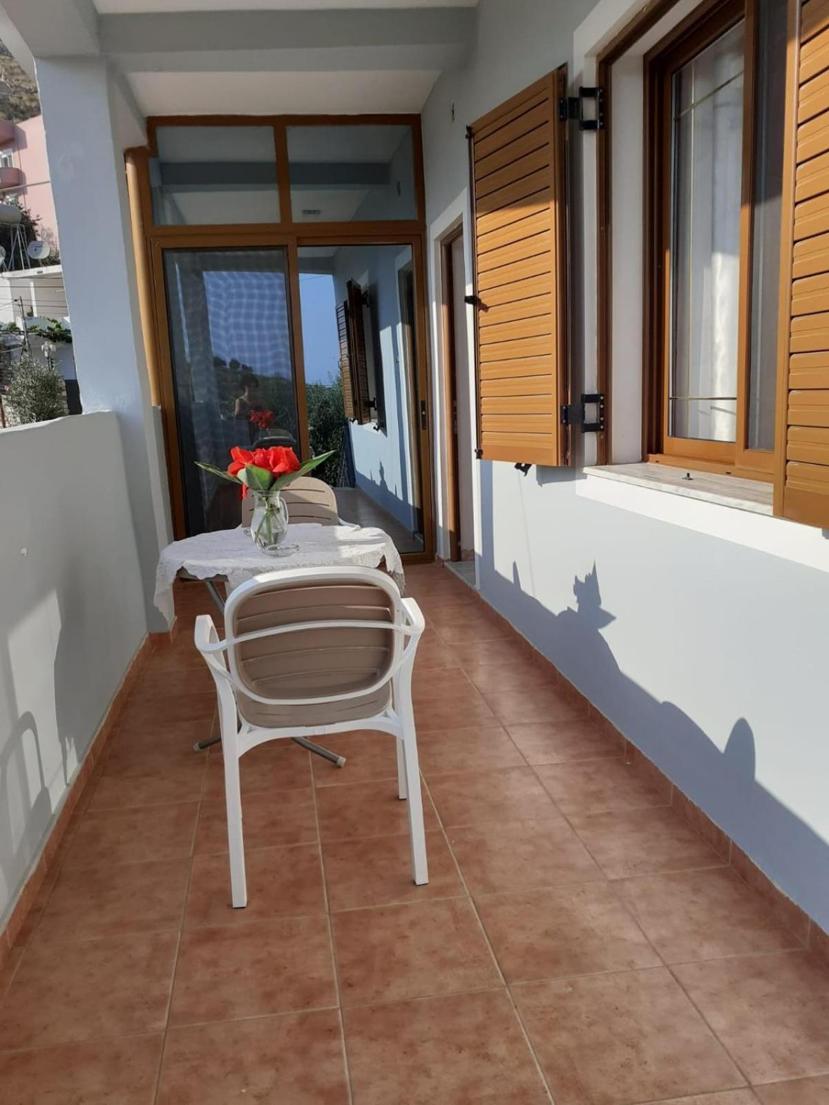 Coral Guesthouse Sarandë Exterior foto